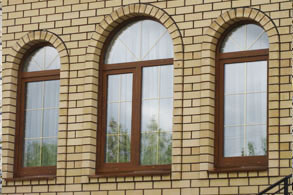 пластиковые арочные окна для дачи